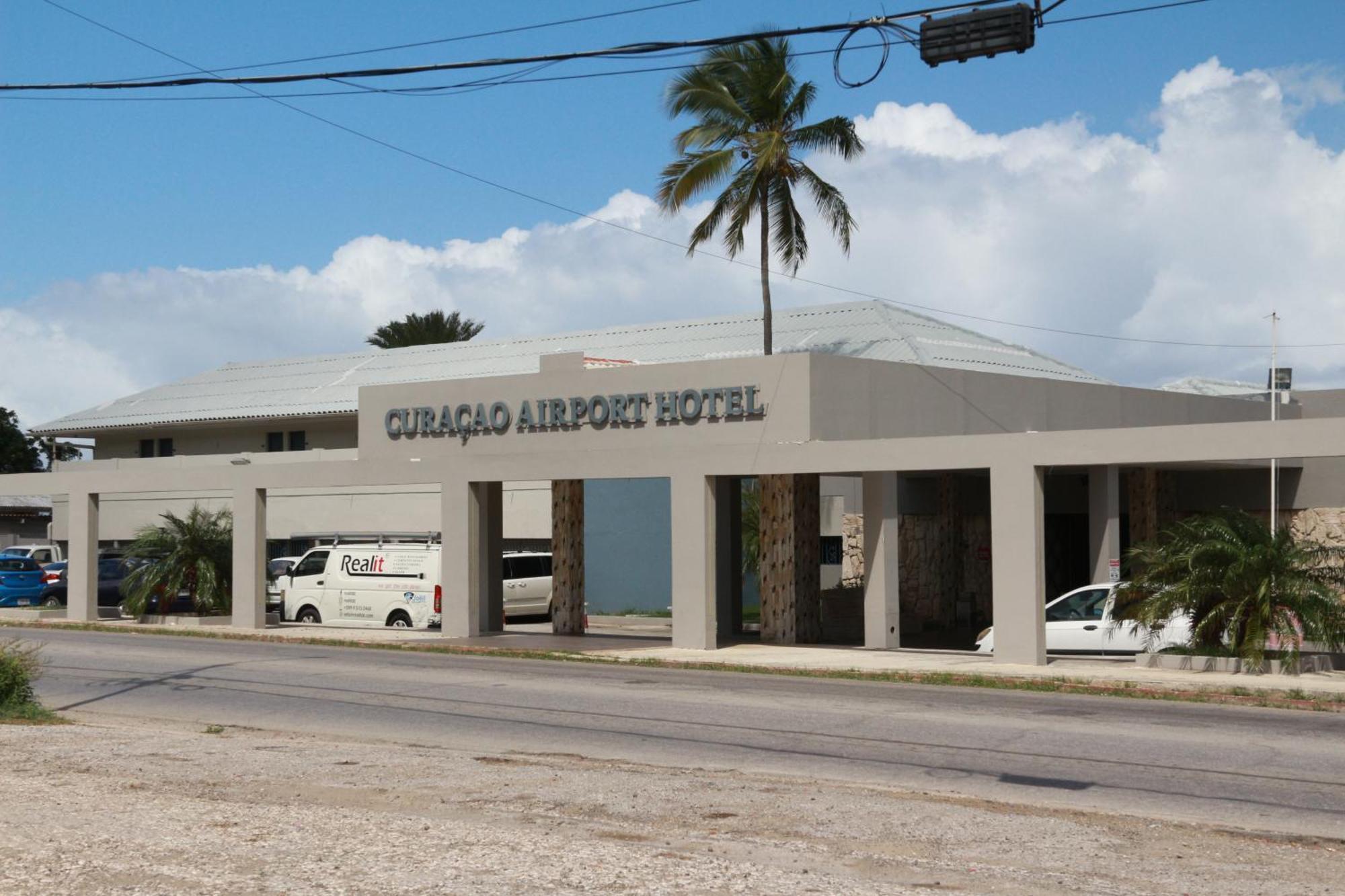 Curacao Airport Hotel Виллемстад Экстерьер фото